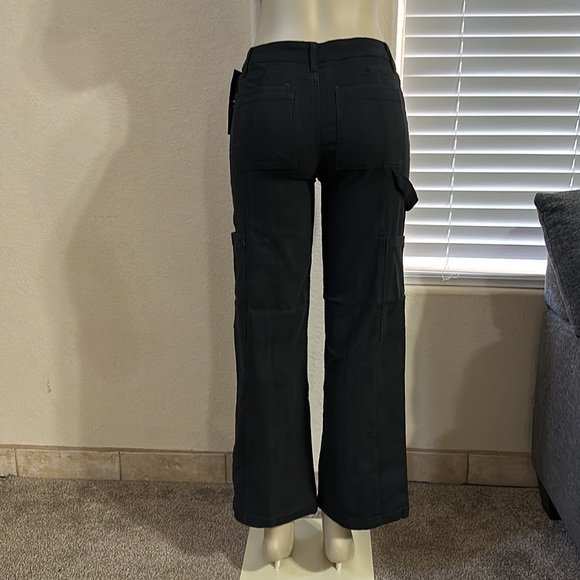 Jeans 🖤 - Picture 9 of 9